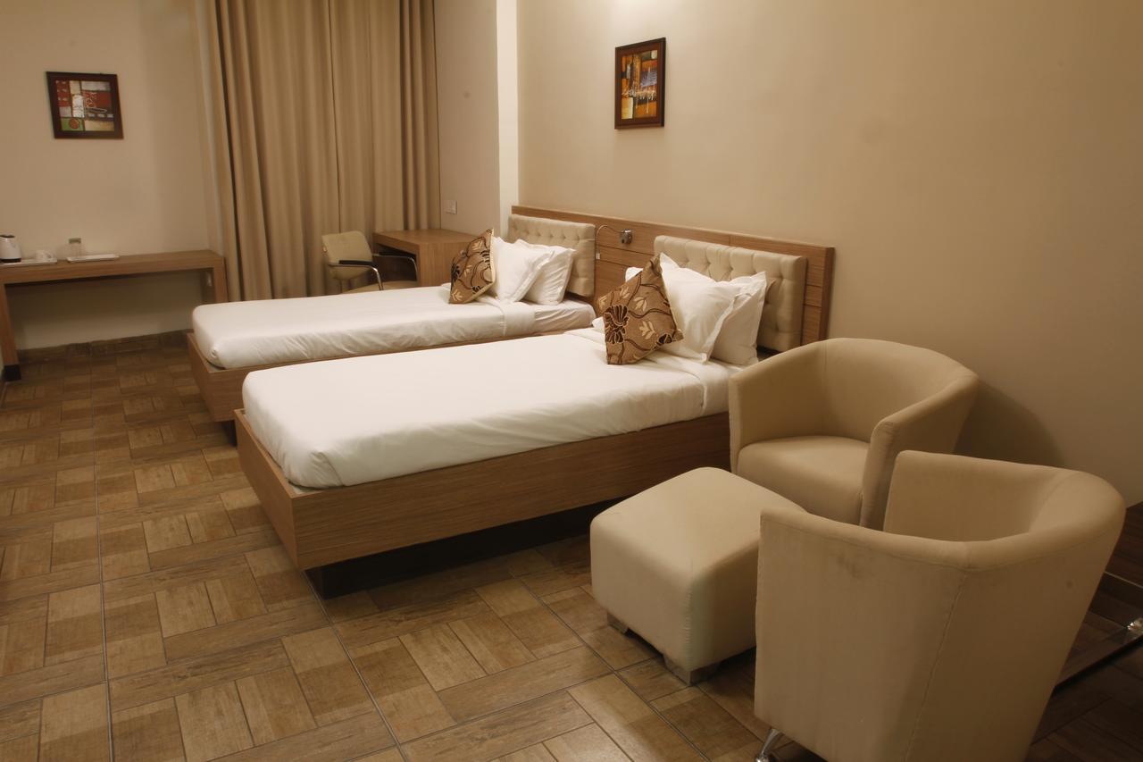 Hotel Genista Inn Ranchi Bagian luar foto